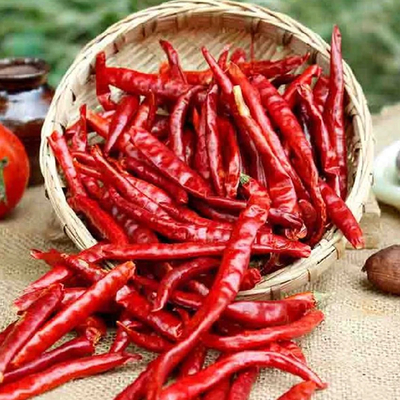 با ادویه قرمز بابریکا و پودر طعم برای تجربه ی خوب غذا خوردن