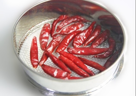 درجه یک ادویه آسیایی غلاف فلفل قرمز خشک شده در هوا برای مواد تشکیل دهنده
